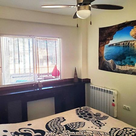 דירות קלפה Atico Centrico, 50M De La Playa, Vista Al Mar, Wifi Fibra, Gran Terraza מראה חיצוני תמונה