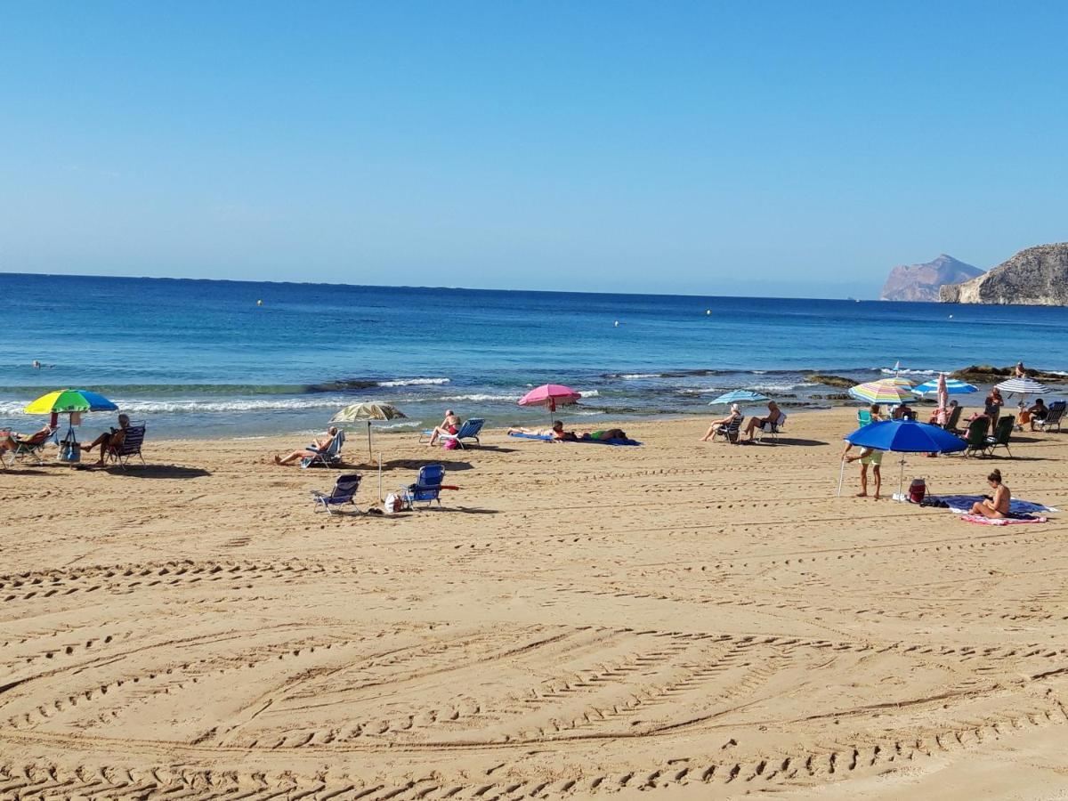 דירות קלפה Atico Centrico, 50M De La Playa, Vista Al Mar, Wifi Fibra, Gran Terraza מראה חיצוני תמונה