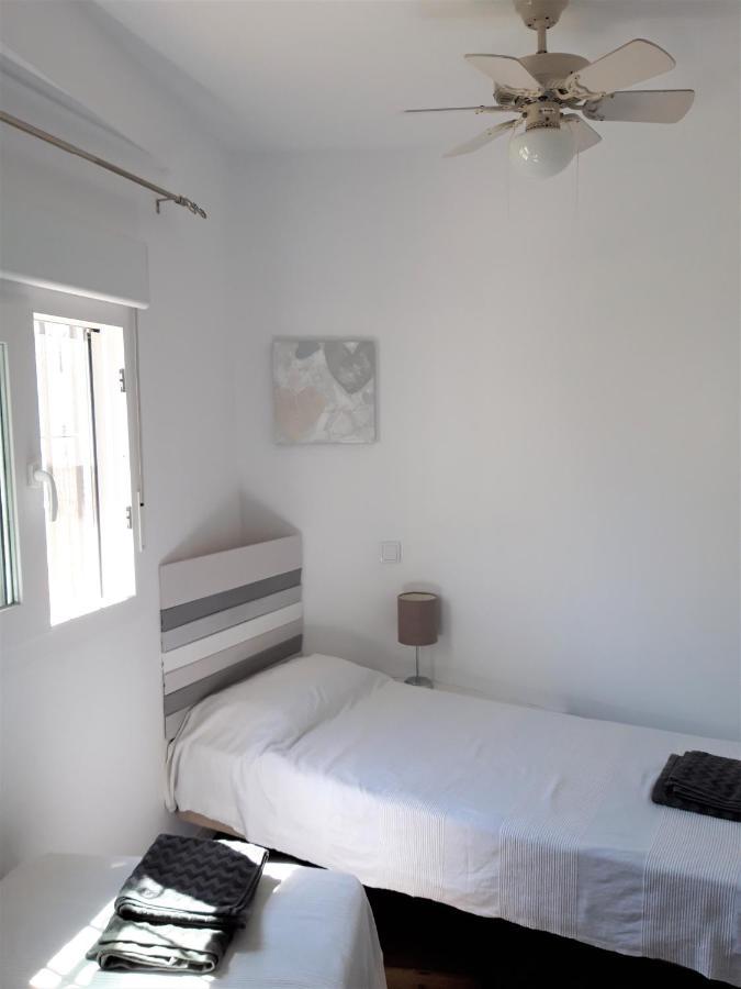 דירות קלפה Atico Centrico, 50M De La Playa, Vista Al Mar, Wifi Fibra, Gran Terraza מראה חיצוני תמונה