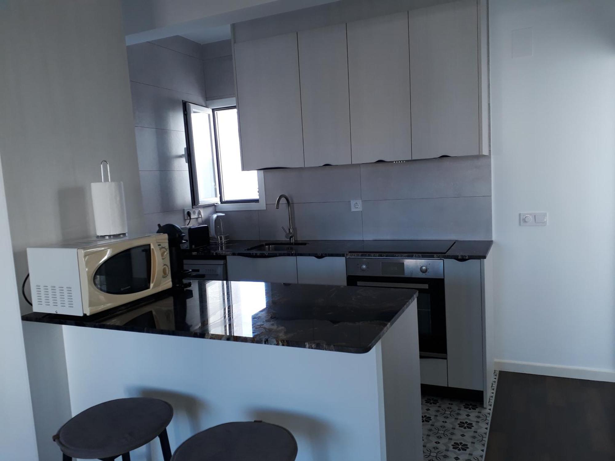 דירות קלפה Atico Centrico, 50M De La Playa, Vista Al Mar, Wifi Fibra, Gran Terraza מראה חיצוני תמונה