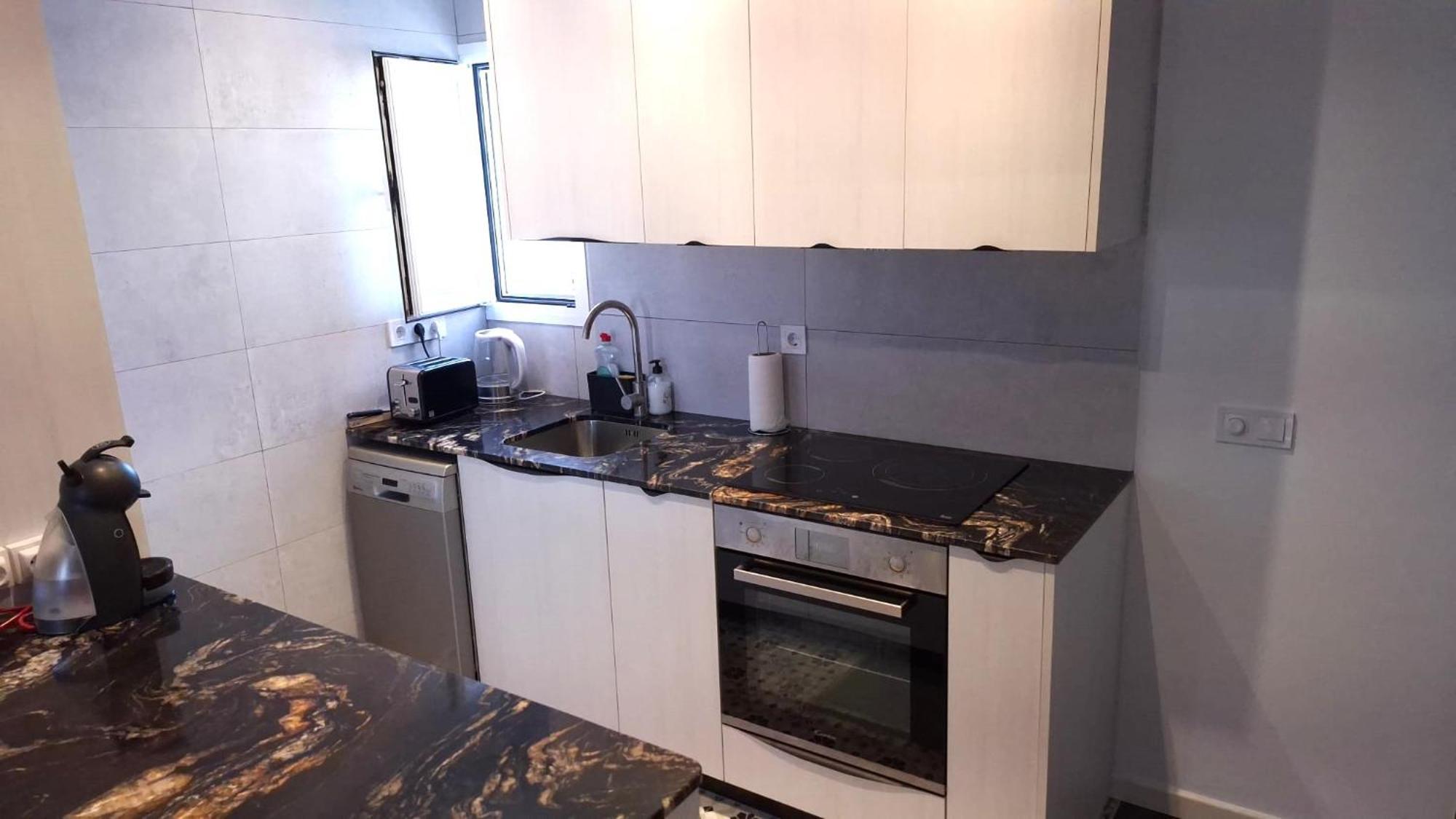 דירות קלפה Atico Centrico, 50M De La Playa, Vista Al Mar, Wifi Fibra, Gran Terraza מראה חיצוני תמונה