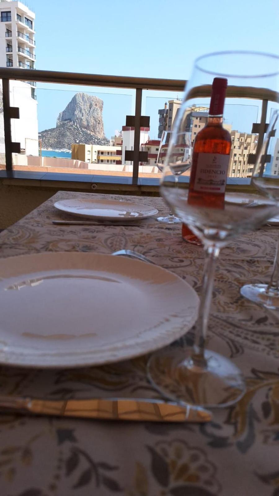 דירות קלפה Atico Centrico, 50M De La Playa, Vista Al Mar, Wifi Fibra, Gran Terraza מראה חיצוני תמונה